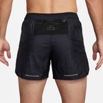 Nike-Stride-Running-Division-Shorts-de-running-Dri-FIT-de-13-cm-con-forro-de-ropa-interior-para-hombre