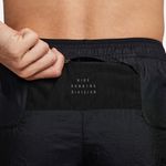 Nike-Stride-Running-Division-Shorts-de-running-Dri-FIT-de-13-cm-con-forro-de-ropa-interior-para-hombre