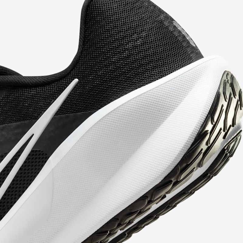 Nike-Downshifter-13-Tenis-de-correr-en-calle-para-hombre