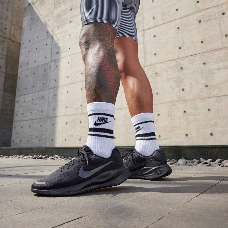 Nike-Revolution-7