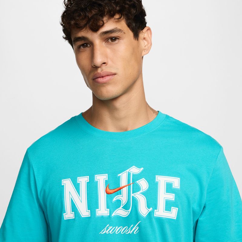 Nike-Sportswear
