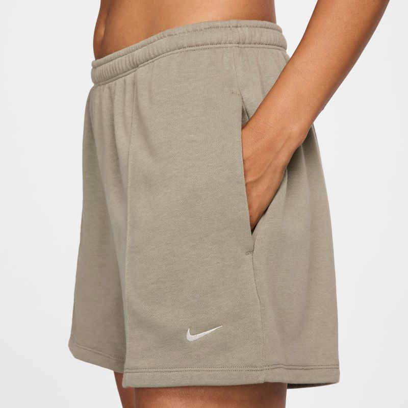 Nike-Sportswear-Chill-Terry