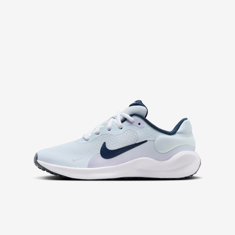 Nike Revolution 7