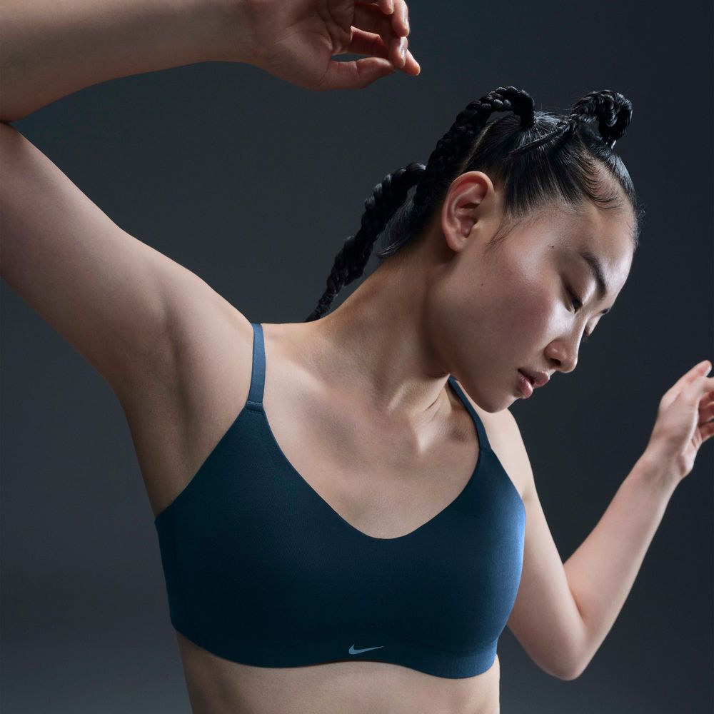 Nike Alate Minimalist