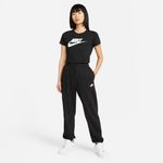 Nike-Sportswear-Essentials
