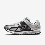 Nike-Zoom-Vomero-5
