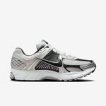 Nike-Zoom-Vomero-5