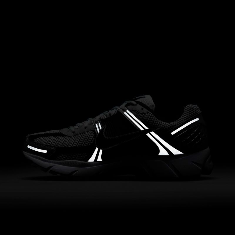 Nike-Zoom-Vomero-5