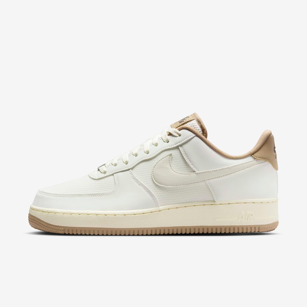 Nike Air Force 1 '07 LV8