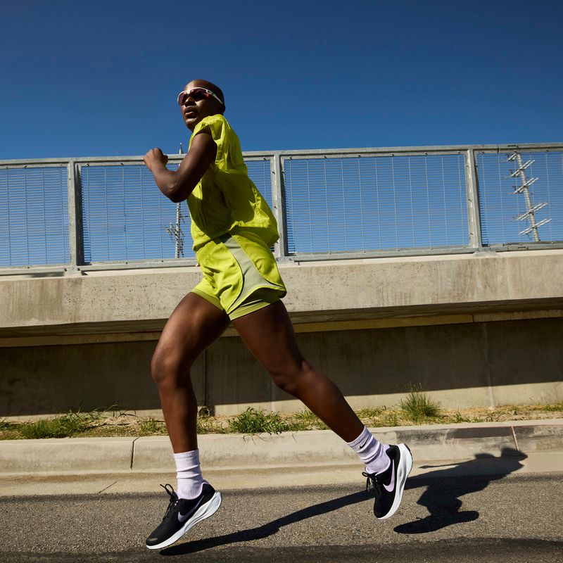 Nike-Revolution-7