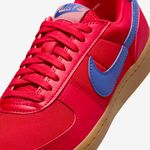 Nike-Field-General