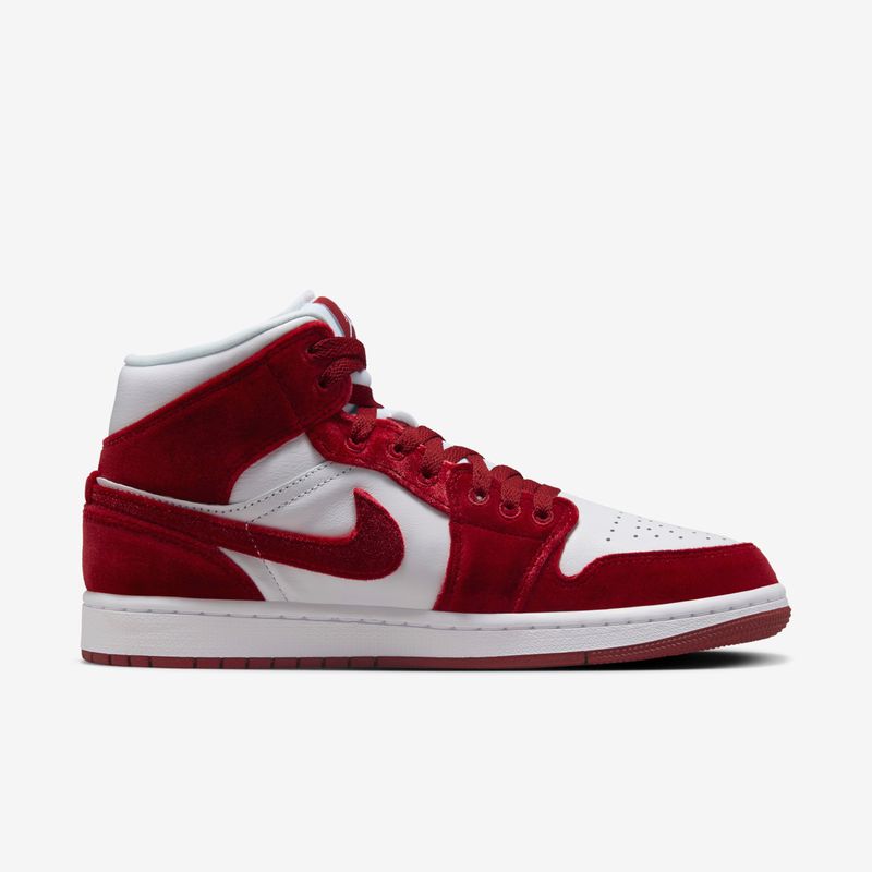 Air-Jordan-1-Mid-SE