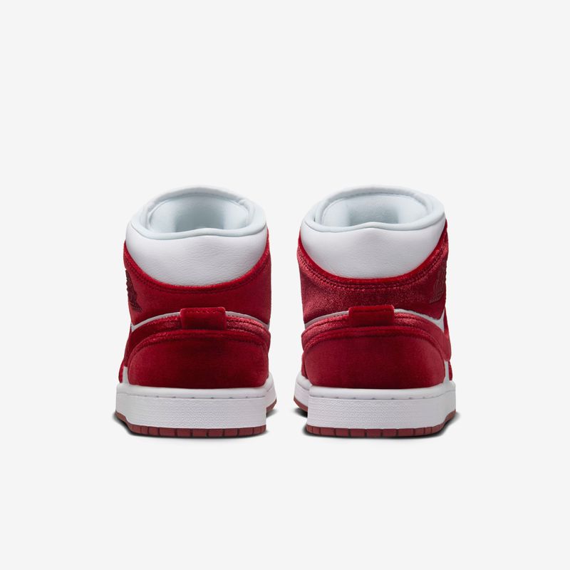 Air-Jordan-1-Mid-SE