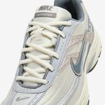 Nike-Initiator