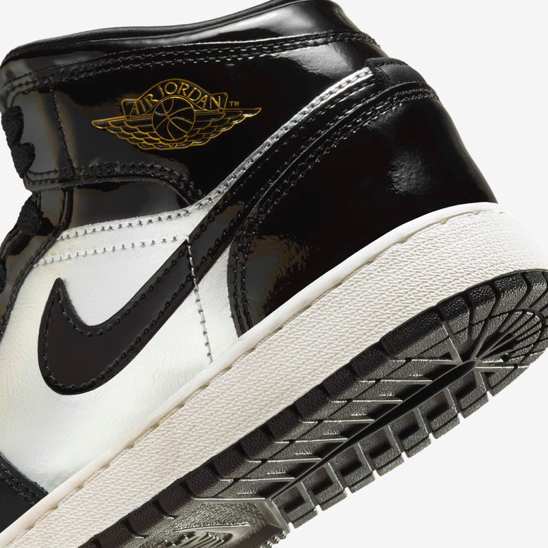Air-Jordan-1-Mid-SE