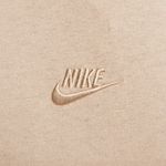 Nike-Sportswear-Premium-Essentials