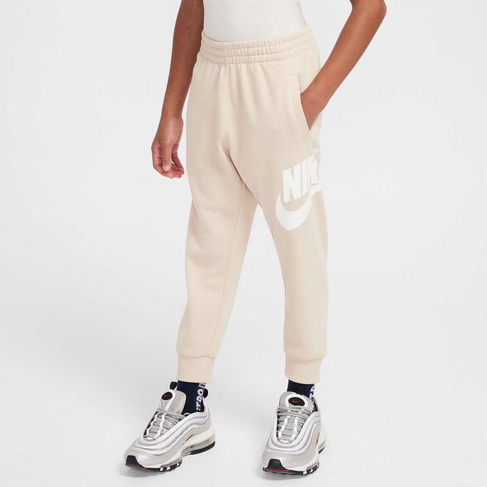 Nike Sportswear Club