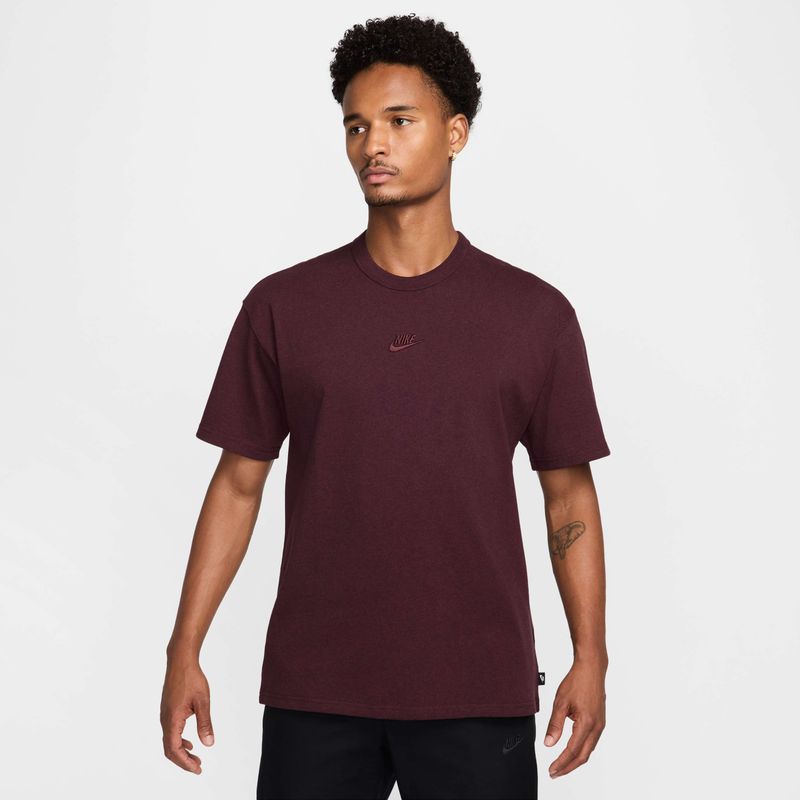 Nike-Sportswear-Premium-Essentials