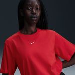 Nike-Sportswear-Essential