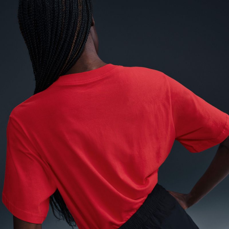 Nike-Sportswear-Essential