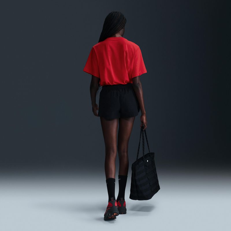 Nike-Sportswear-Essential