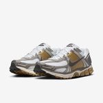 Nike-Zoom-Vomero-5