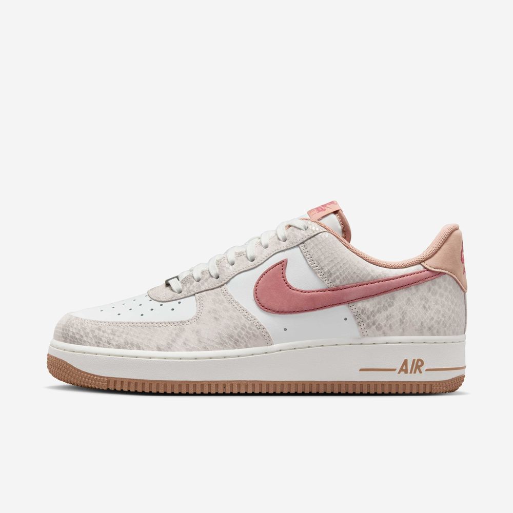 Nike Air Force 1 '07 LV8