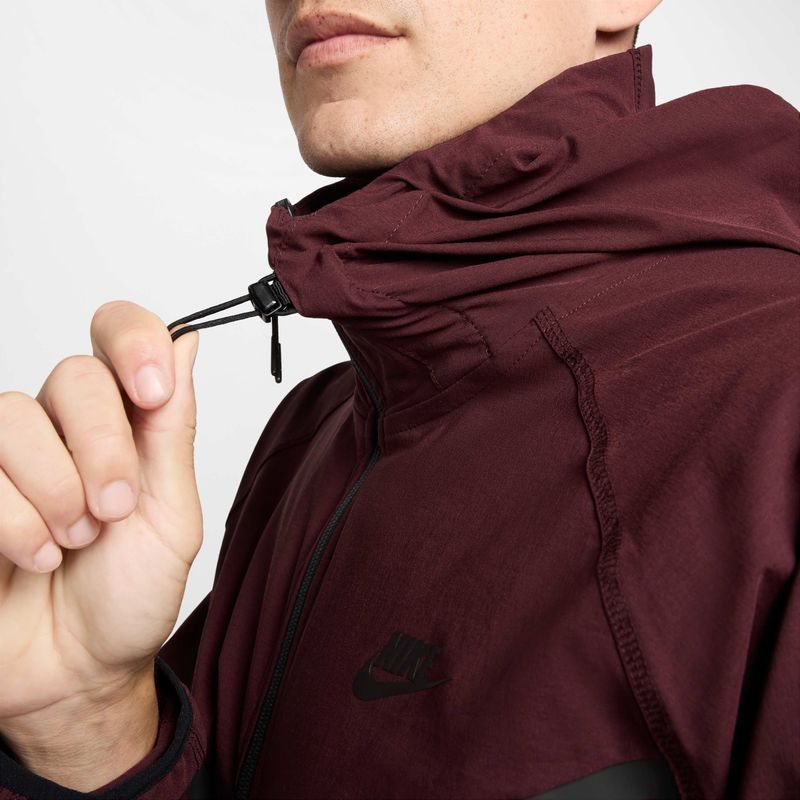 Nike-Tech