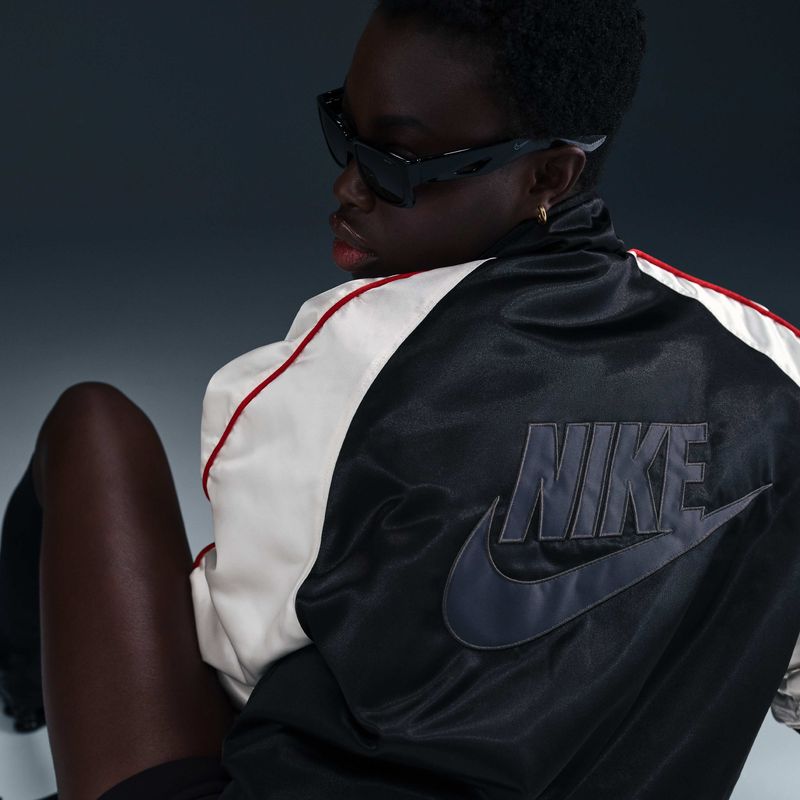 Nike-Sportswear