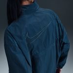 Nike-Sportswear