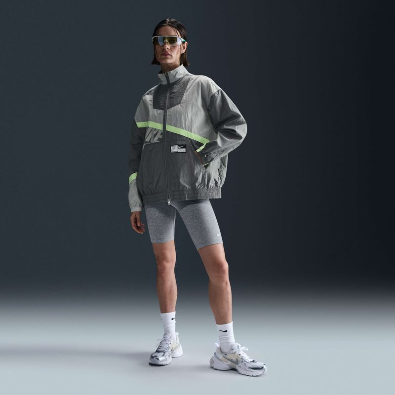 Nike-Sportswear