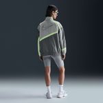 Nike-Sportswear