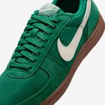 Nike-Field-General