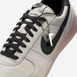 Nike-Field-General