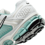 Nike-Zoom-Vomero-5
