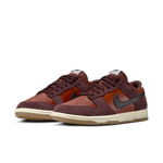 Nike-Dunk-Low-Retro-SE