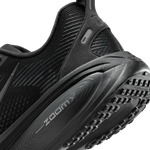 Nike-Vomero-18