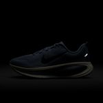 Nike-Vomero-18