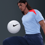 Nike-Strike