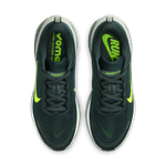 Nike-Vomero-Plus