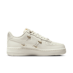 Nike-Air-Force-1-’07-LX