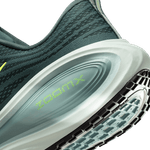 Nike-Vomero-Plus