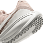 Nike-Revolution-8