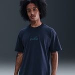 Nike-Sportswear-Premium-Essentials