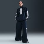 Nike-Sportswear