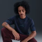 Nike-Sportswear-Premium-Essentials