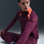 Nike-Strike
