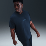Nike-Sportswear-Premium-Essentials