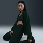 Nike-Sportswear