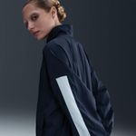 Nike-Sportswear-Windrunner